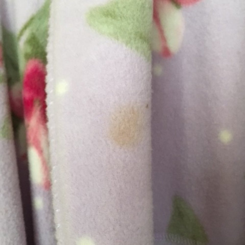 Robe - Picture 2 of 6